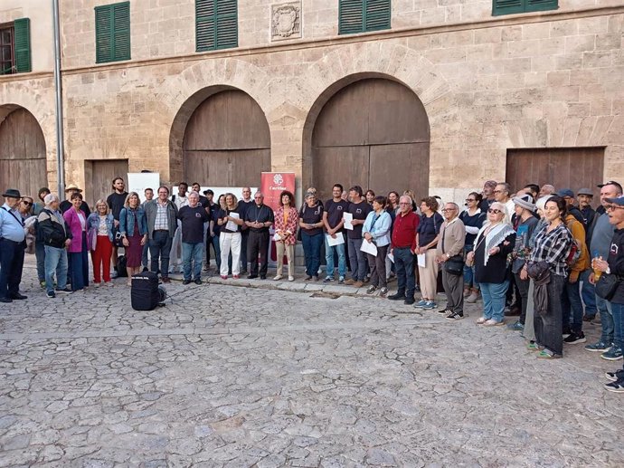 Acto de sensibilización por el Día de las Personas sin Hogar.