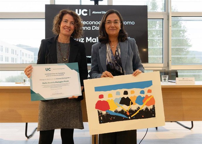 Beatriz Malagón Picón, directora de la Fábrica de Cementos Alfa del Grupo Portland Valderrivas de Mataporquera, ha ingresado este jueves en el programa Alumni Distinguidos de la Universidad de Cantabria