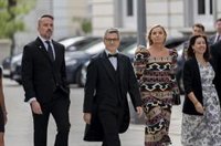 Una jueza rechaza una querella contra Sofía Puente por la 'ley de nietos' mientras otra decide investigar