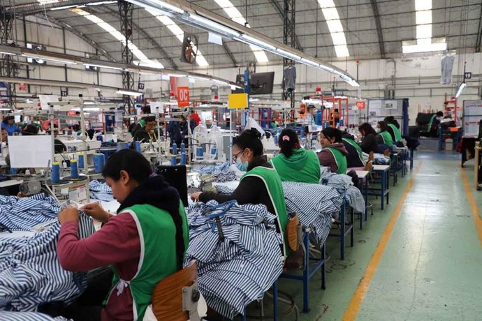 Archivo - Perú.- IPE: cerca del 90% de nuevos empleos creados en último año serían formales