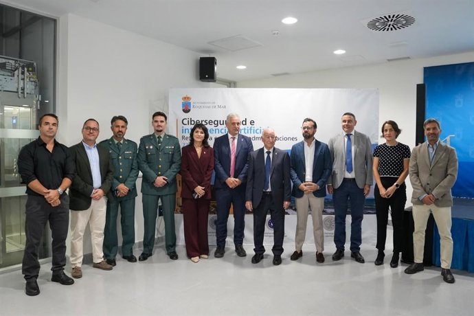 Jornadas en materia de ciberseguridad celebradas en Roquetas de Mar (Almería).