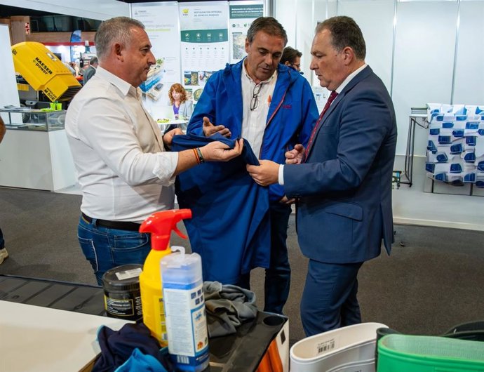 El presidente de la Diputación de Huelva, David Toscano, este jueves en el Salón Internacional de la Minería MMH.