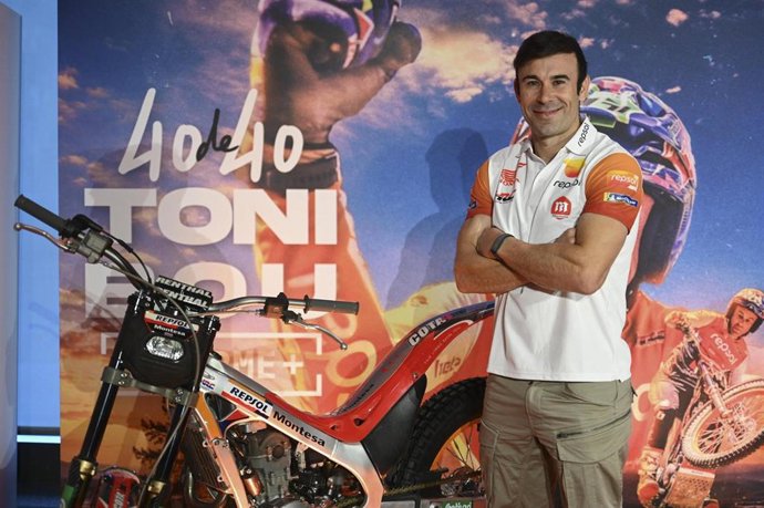 El piloto español Toni Bou (Repsol Honda HRC), en la premier del Informe Plus '40 de 40' de Movistar Plus, que narra la trayectoria del 40 veces campeón del mundo de trial.