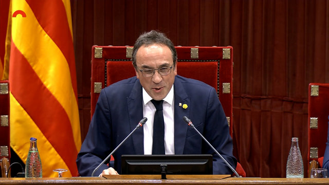 Rull tras ocupar Lluís Puig su escaño en el Parlament: "Vuelve un servidor públi