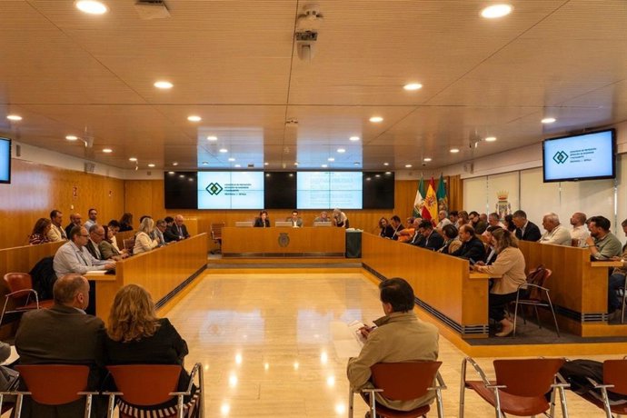 Sesión ordinaria del Consejo Rector del Consorcio de Prevención, Extinción de Incendios y Salvamento de la Provincia, celebrado este jueves en el Salón de Plenos