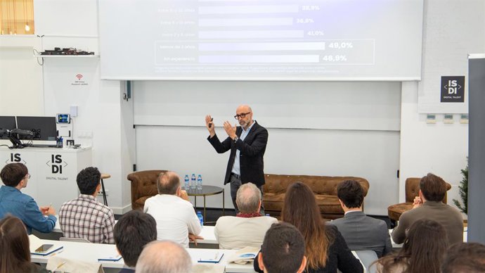 O diretor global de Marketing, Comunicação e Sustentabilidade da SEIDOR, Iván González.