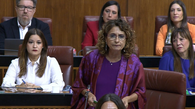 Montero afea a Moreno la "vergüenza" del caso Landaluce