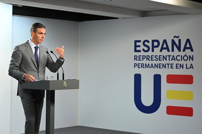 El president del Govern, Pedro Sánchez, compareix després de la segona jornada de la reunió del Consell Europeu, a 16 d'octubre del 2026, a Brussel·les (Bèlgica)