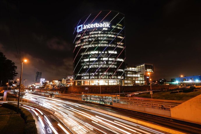 Archivo - Perú.- BCR: bancos, analistas y empresas prevén que economía seguirá creciendo en próximos 3 años