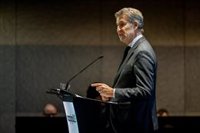 Feijóo acusa a Sánchez de "agitar el miedo" para evitar que se hable de los "innumerables escándalos"