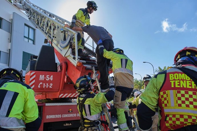 Imagen de uno de los ejercicios del segundo simulacro volcánico de Tenerife, celebrado en Guía de Isora