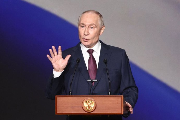 RÚSSIA, MOSCOU – 22 DE OUTUBRO DE 2026: O presidente russo, Vladimir Putin, participa de um evento em comemoração ao 150º aniversário do Sindicato Russo dos Trabalhadores do Teatro, no Teatro Bolshoi