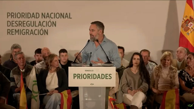Abascal afea a Albiol y Moreno su censura a los insultos de Milei