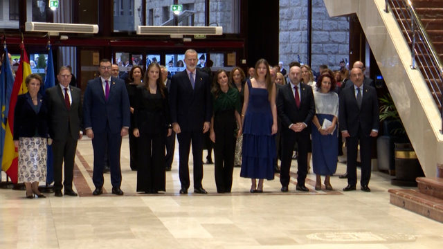 La Familia Real inicia en Oviedo su agenda ante los Premios Princesa de Asturias