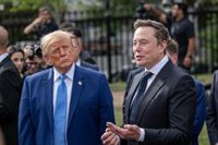 Musk gasta casi 400 millones de euros en donaciones para impulsar al Partido Republicano en las 'midterms'