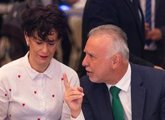Foto: Torres anuncia que los vuelos entre La Palma, La Gomera y El Hierro serán declarados de servicio público
