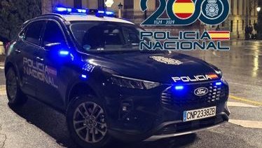 Archivo - Patrulla noctura de la Policía Nacional en Granada.