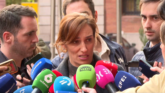 García acusa a Feijóo de cuestionar los derechos de mujeres con su propuesta sob