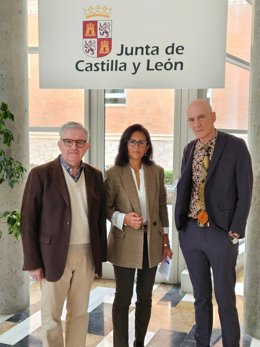 Sanidad aborda en Valladolid los retos éticos de la atención domiciliaria en el Sistema Nacional de Salud.