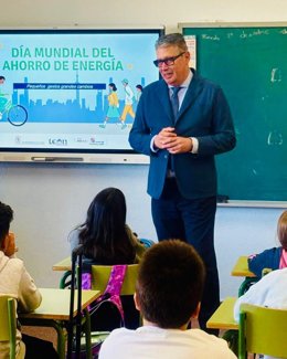 El Ayuntamiento de León promueve hábitos de ahorro energético entre escolares de Primaria y Secundaria.
