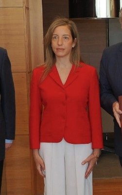 María del Valle Arés, quien asumirá la cartera de Educación.