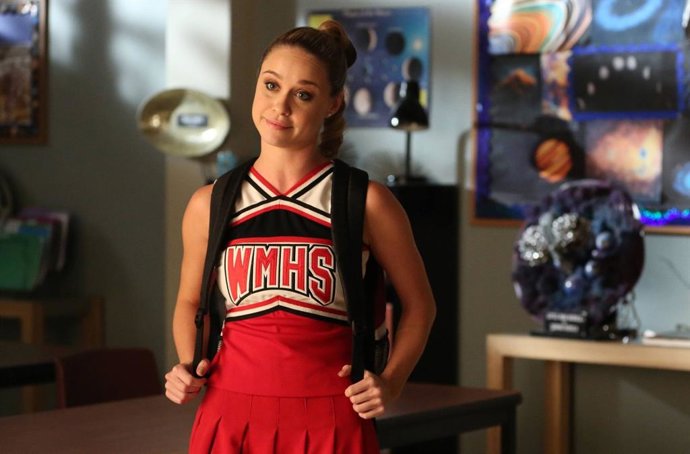 Tremenda reacción de Becca Tobin al regreso de Glee: "Me provoca diarrea"