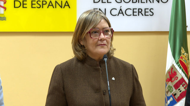 Macías aboga por el diálogo entre administraciones para impulsar el desarrollo r