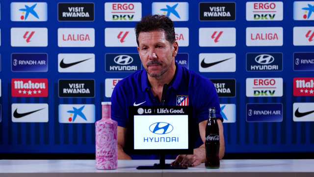 Simeone: "Estoy absolutamente agradecido a Giménez, me ayudó y me contuvo dentro