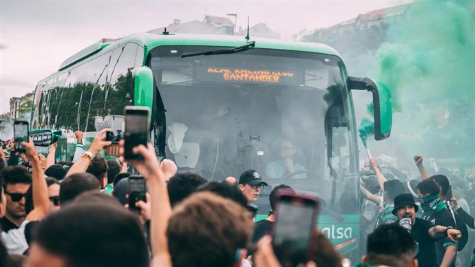 Fundación Racing fleta autobuses desde tres puntos de Cantabria para que los abonados puedan desplazarse a El Sardinero