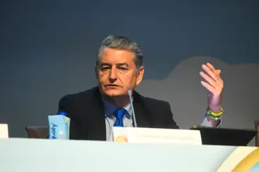 El vicepresidente primero y consejero de Presidencia, Sanidad y Emergencias, Antonio Sanz, interviene en la inauguración del 44º Congreso de la Sociedad Española de Senología y Patología Mamaria (Sespm)