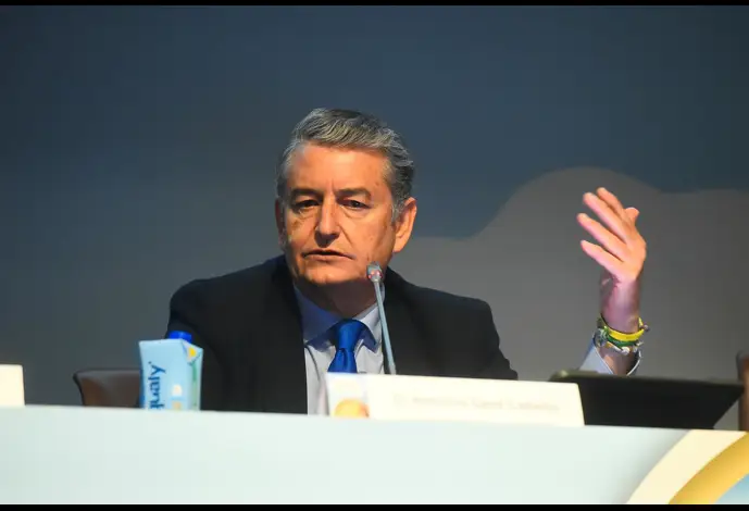 El vicepresidente primero y consejero de Presidencia, Sanidad y Emergencias, Antonio Sanz, interviene en la inauguración del 44º Congreso de la Sociedad Española de Senología y Patología Mamaria (Sespm)