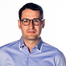 Roberto González.