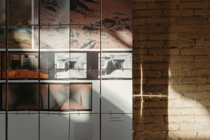 La artista Samia Henni visitará València con motivo de la presentación, este sábado 24 de octubre, en el espacio Aguas Internacionales de su exposición 'Performing Colonial Toxicity', que intenta "arrojar luz sobre la historia silenciada del colonialismo