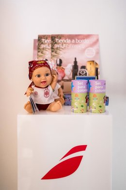 Productos solidarios de Juegaterapia, Unicef y la Asociación Española Contra el Cáncer.