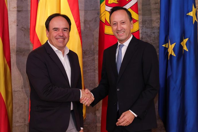El president de la Generalitat, Juanfran Pérez Llorca, ha rebut en audiència a l'ambaixador de Portugal, José Augusto Duarte