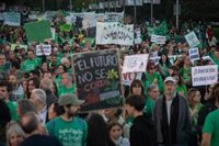 Los profesores afrontan la tercera semana de huelga con movilizaciones diarias y exigen "negociación" a Zarzalejo