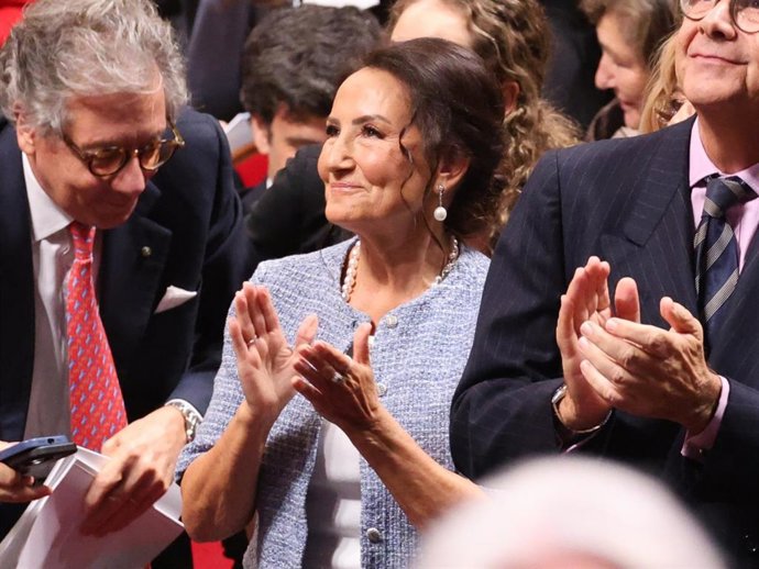 Paloma Rocasolano, el apoyo incondicional de una abuela orgullosa en la gran noche de Leonor