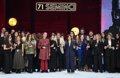La gala de inauguración de Seminci homenajea con un emotivo brindis a Cienfuegos y subraya su mirada "libre"