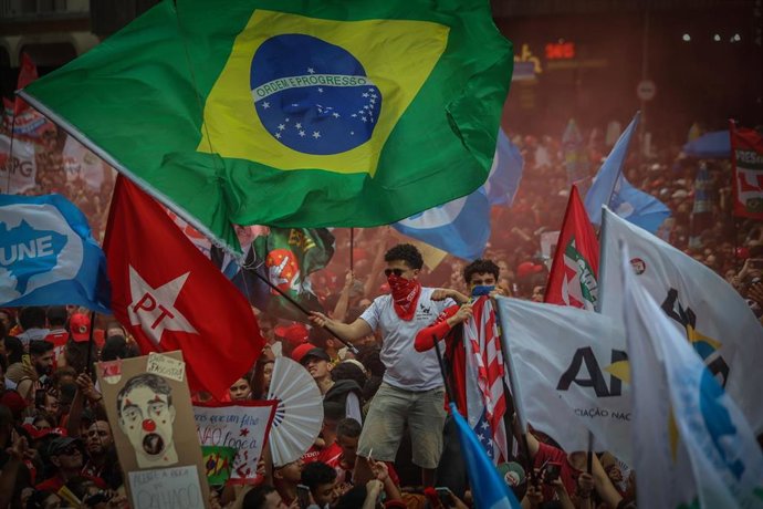 Seguidores del presidente brasileño, Luiz Inácio Lula da Silva, en una movilización en Sao Paulo.