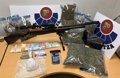 Un detenido y otro investigado en Iurreta tras localizarles casi 4 kilos de drogas y armas de aire comprimido