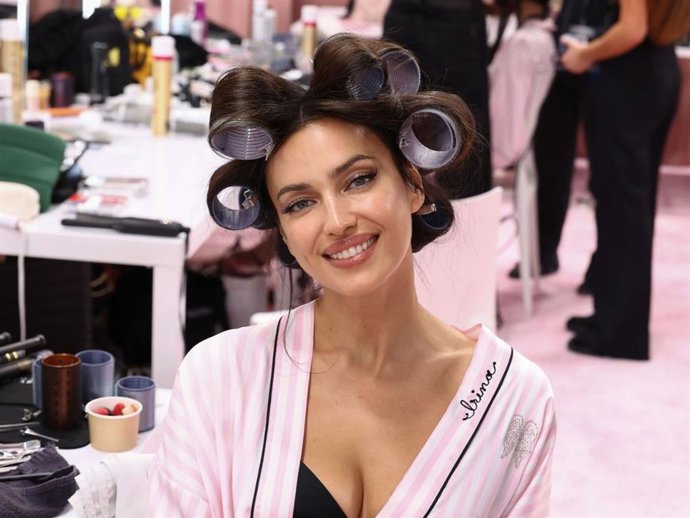Cómo conseguir la melena de los ángeles de Victoria’s Secret en solo cinco pasos, según un experto