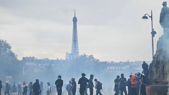 VÍDEO: Francia.- Al menos 166 detenidos hasta las 12.00 horas en las protestas contra el coste de la vida en Francia