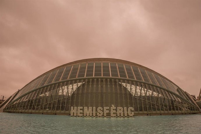 Archivo - Vista del cielo en la Ciudad de las Artes y las Ciencias, en imagen de archivo. 