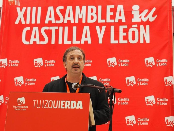 Carlos Serrano, elegido nuevo coordinador de IU Castilla y León en la XIII Asamblea