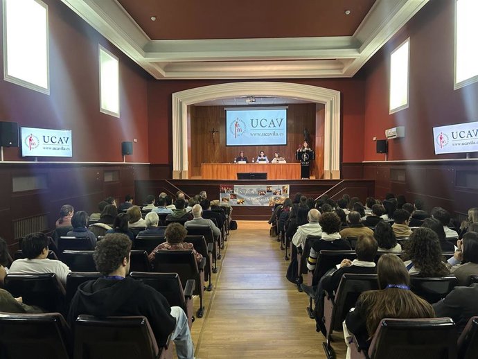 La UCAV analiza el sentido de las universidades en el 88º Encuentro de Universitarios