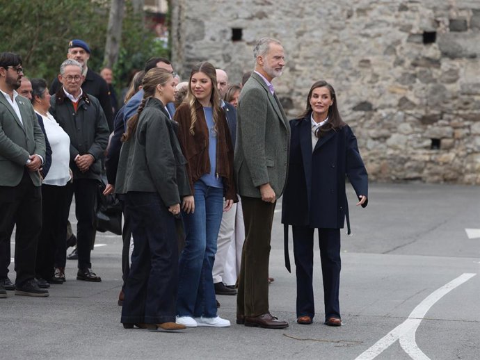 La Familia real durante su visita en Llanes