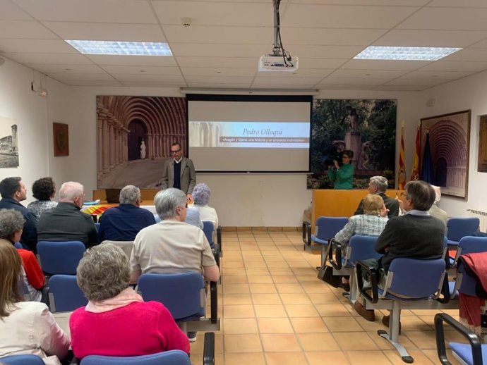 El director general de Cultura y Patrimonio Cultural, Pedro Olloqui, ha participado en la jornada en Villanueva de Sijena.