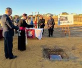 Foto: La Hermandad de la Tercera Palabra coloca la primera piedra de su futura Casa Hermandad en Alcalá (Sevilla)