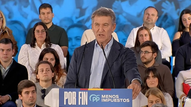 Feijóo llama a la "reconstrucción nacional" frente a quien "agita la calle"