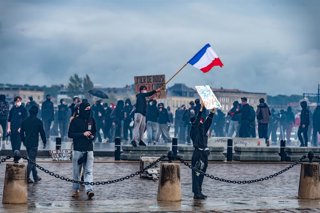 October 24, 2026, Bordeaux, Nouvelle-Aquitaine, France: In Bordeaux, the march on the second day of protests against the rising cost of living initially proceeded peacefully. At the end of the route, violent clashes broke out on the sidelines between grou